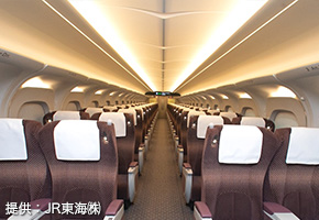 新幹線内装材(N700Sグリーン車中央天井)